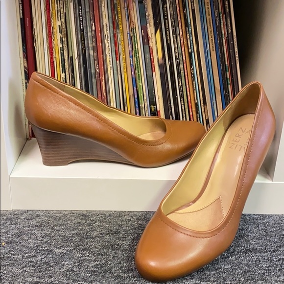 Naturalizer Hydie Wedge Pump 